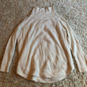 Turtle neck, white, soft sweater
